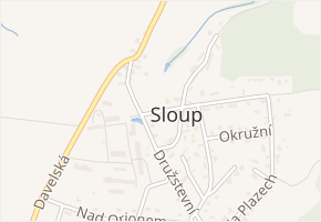 V aleji v obci Davle - mapa ulice