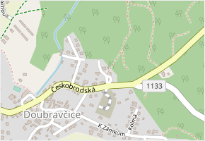 V bytovkách v obci Doubravčice - mapa ulice