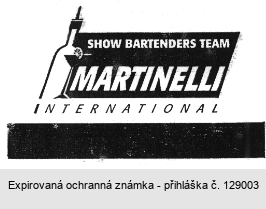 SHOW BARTENDERS TEAM MARTINELLI INTERNATIONAL