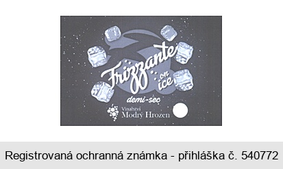 Frizzante on ice demi-sec Vinařství Modrý Hrozen