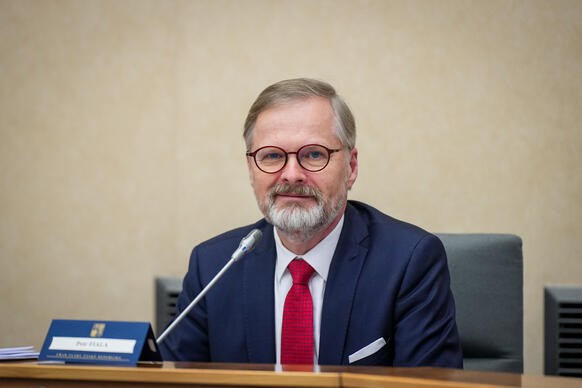 Premir Petr Fiala se chyst zahjit posledn leton plnovan zasedn svho kabinetu, 18. prosince 2024.