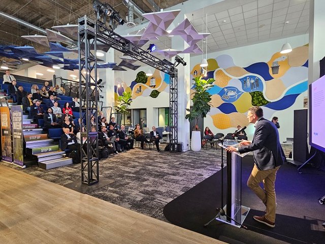 V Edmontonu p�edstavila delegace �esk� �e�en� kl��ov�m partner�m v oblasti inovac� a �e�en� kriz�