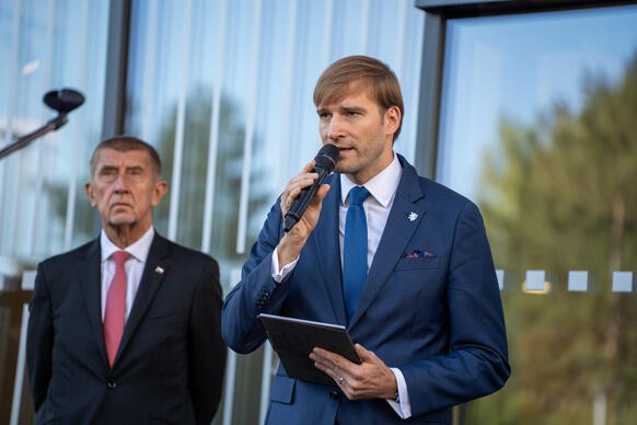 Ministr zdravotnictví Adam Vojtěch při projevu na slavnostním otevření CKTCH Brno, 15. září 2026.
