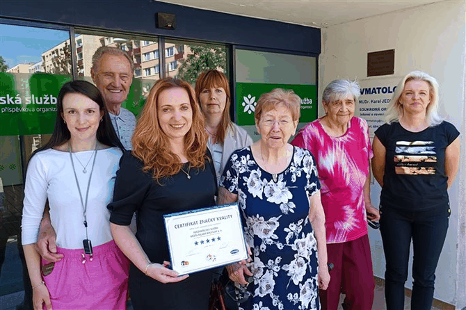 Certifikt byl udlen za pi, individuln pstup a partnerstv, a plat po dobu t let. Foto Bohumil Horek