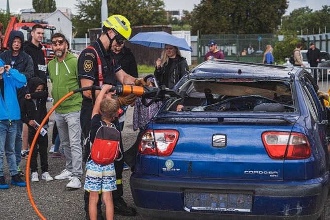 Zdroj fotografi: Odbor bezpenosti, prevence kriminality a krizovho zen MMP