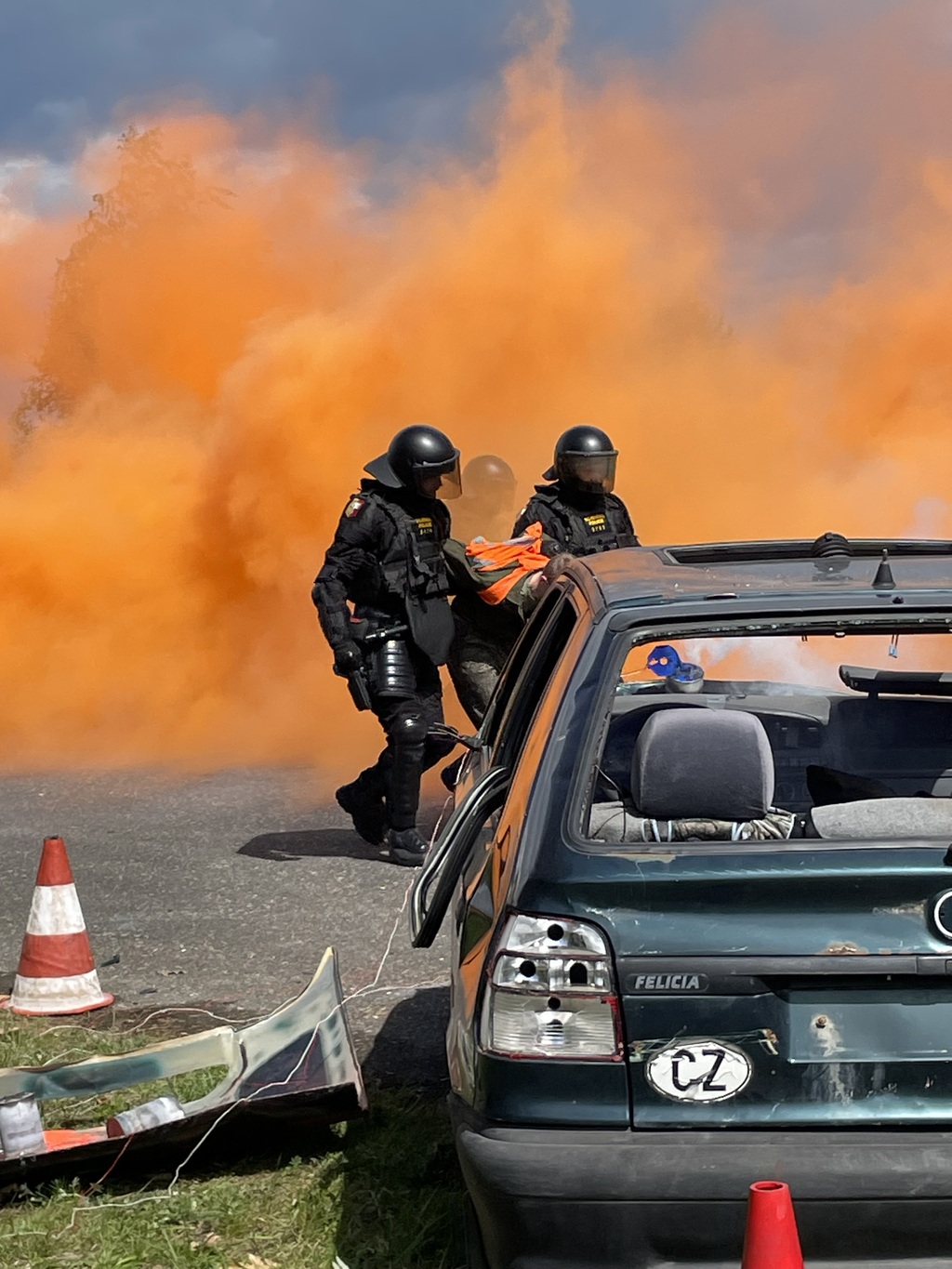 Do Kosova se chystaj dal vojent policist