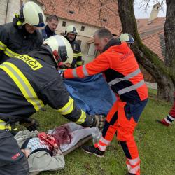 Sttn hrad a zmek esk Krumlov hostil vjimen cvien sloek IZS.