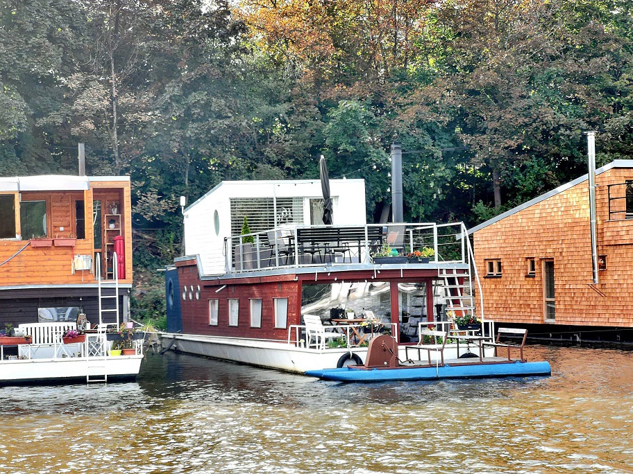 Houseboat ilustrační