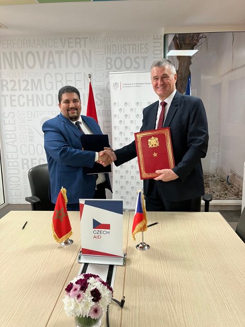 Podpis smlouvy mezi MZV �R a institutem IRESEN v Rabatu dne 19. 6. 2025