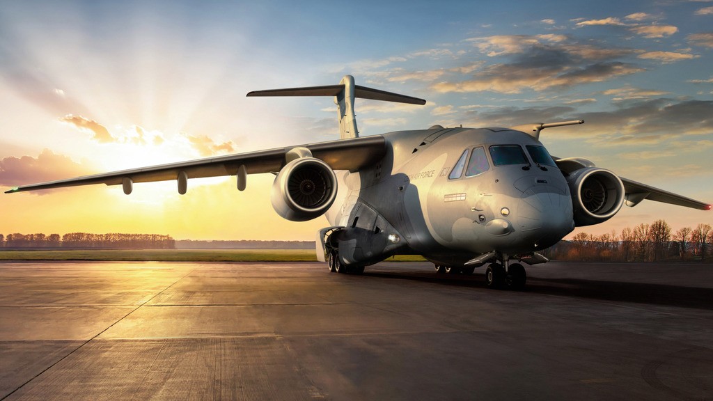 Vzdu�n� s�ly o�ek�vaj� p��let Embraeru C-390, prvn� z�let m� �esk� letoun �sp�n� za sebou