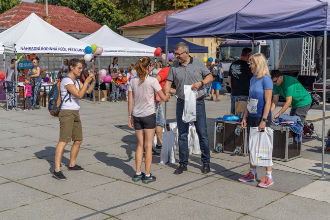 Chcete bt obc ptelskou rodin? Zapojte se do projektu Olomouckho kraje Foto: archivn foto