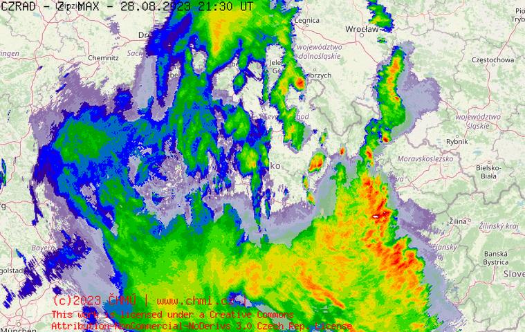Radarov snmek R s kroupy - 28.08.2023 23:30