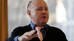 Marc Faber: Vit Bernankemu je jako vit na Santu Clause. S&P 500 me oslabit o destky procent, ale dluhopisy bych te nakupoval