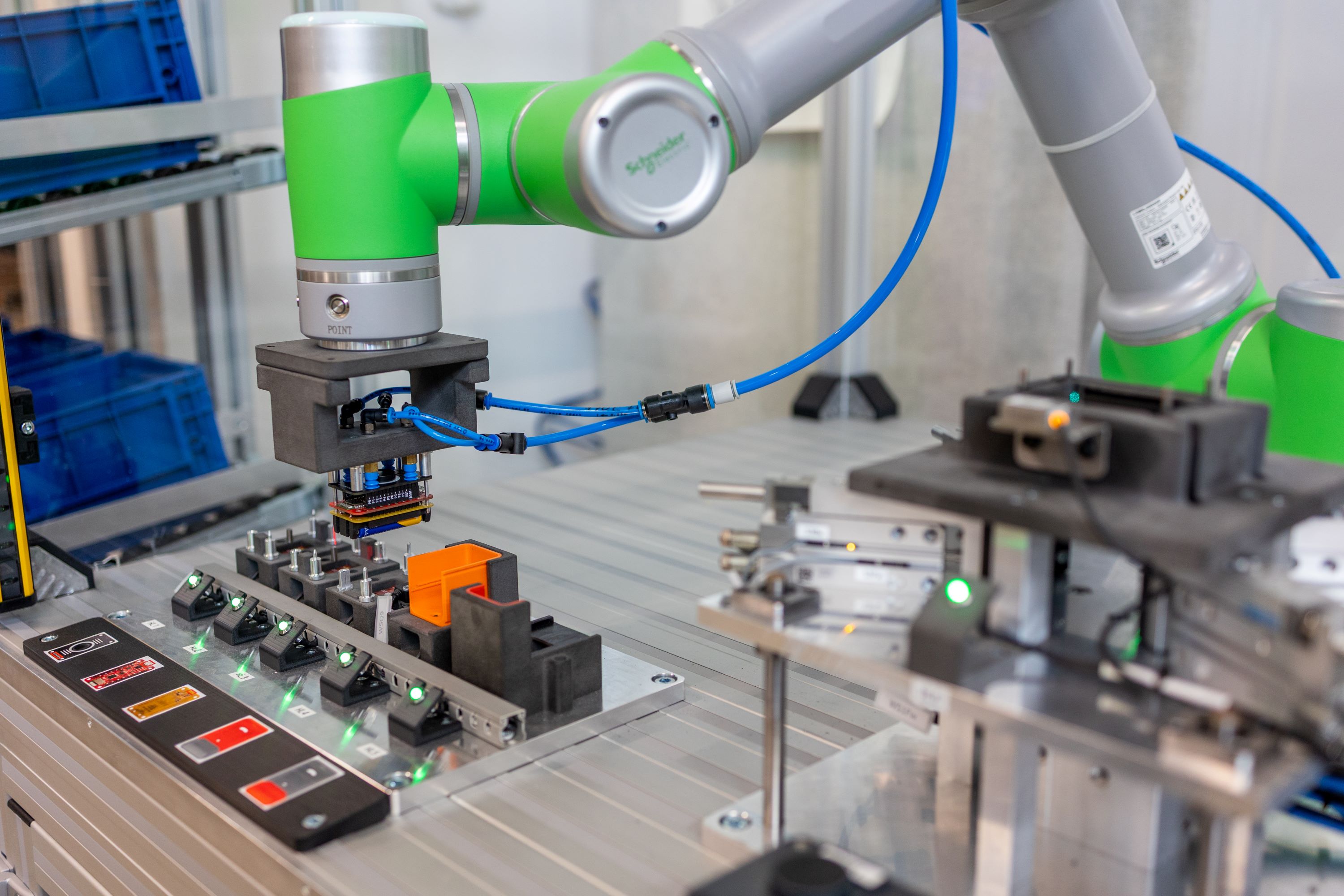 Testovací průmyslová výrobní linka