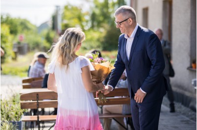 Prvn samoobslun prodejna funguje v Mrotn. Jej vznik podpoil Olomouck kraj