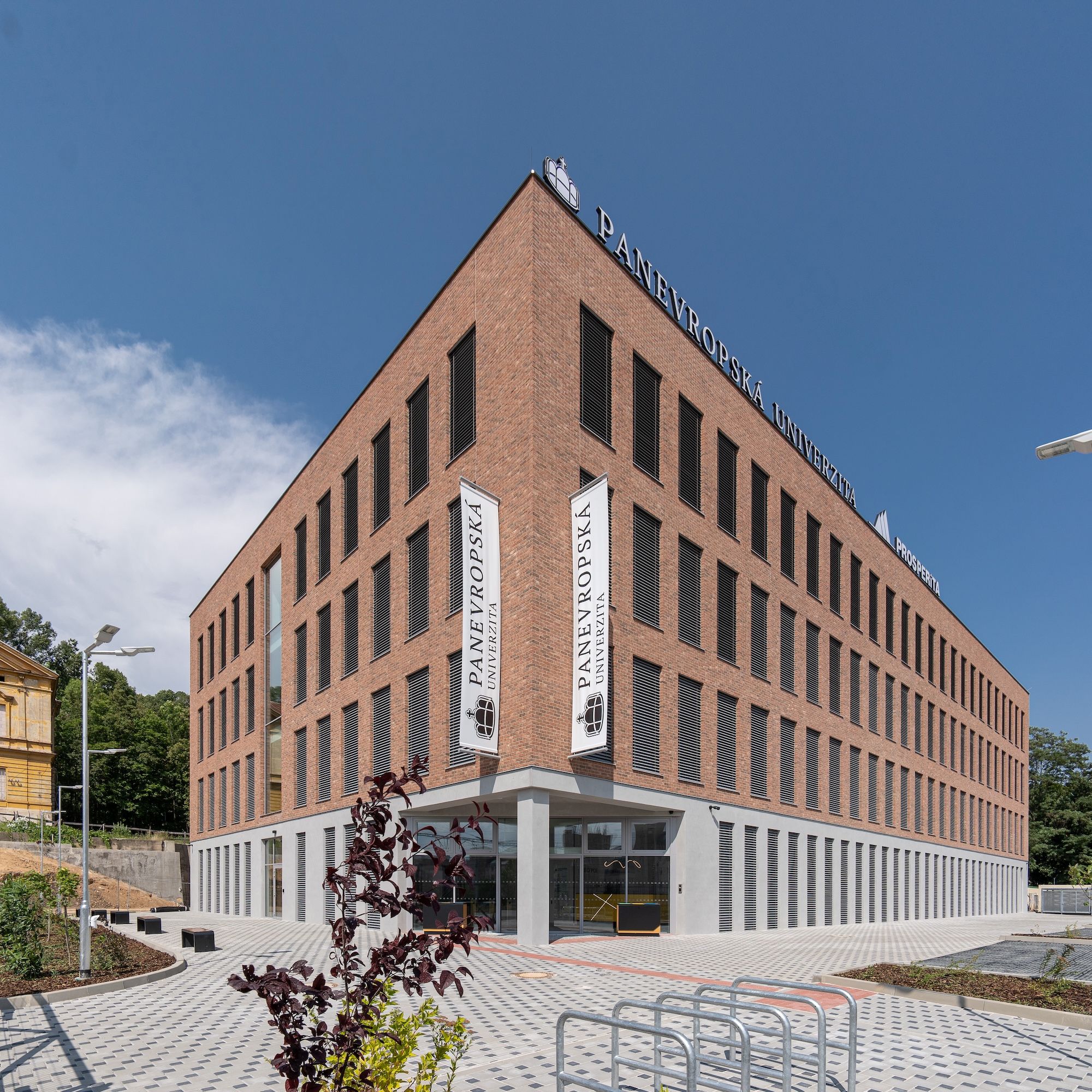 Panevropská univerzita Vysočany