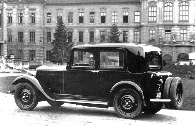 Skoda_633_zezadu_583ee15b