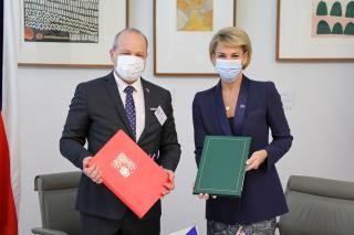 Signing of the Extradition Treaty between the Czech Republic and Australia