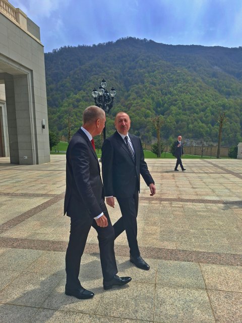 President I.Aliyev and Prime Minister A.Babi�