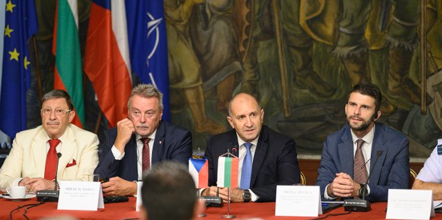 �esk� firmy navazuj� spolupr�ci se sv�mi bulharsk�mi partnery v oblasti bezpe�nosti a obrany