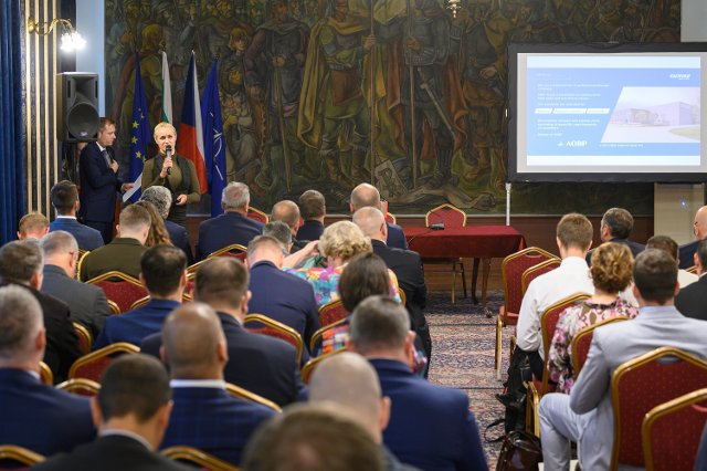 �esk� firmy navazuj� spolupr�ci se sv�mi bulharsk�mi partnery v oblasti bezpe�nosti a obrany
