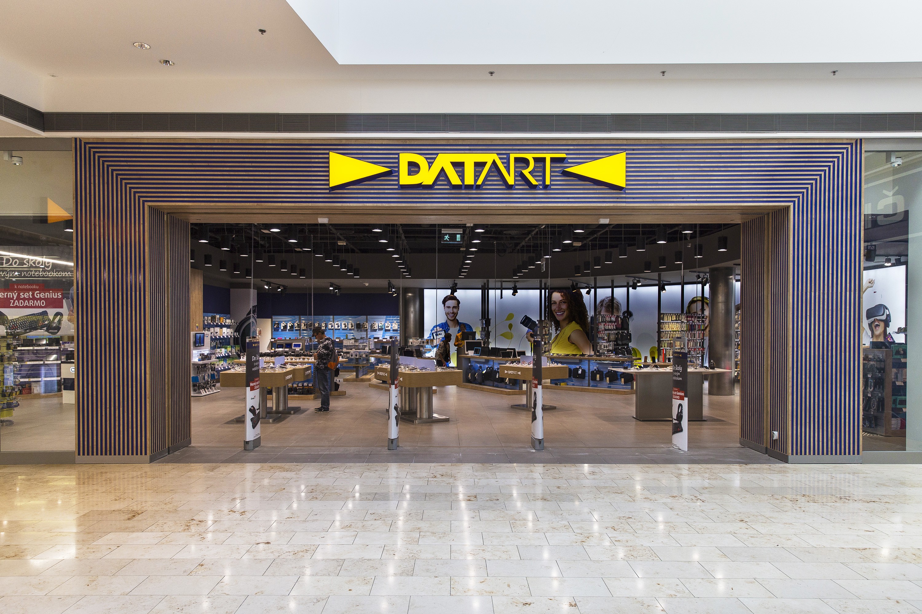 prodejna DATART ilustrační