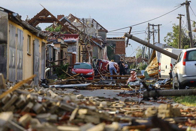 Czech moravia tornado, Luice