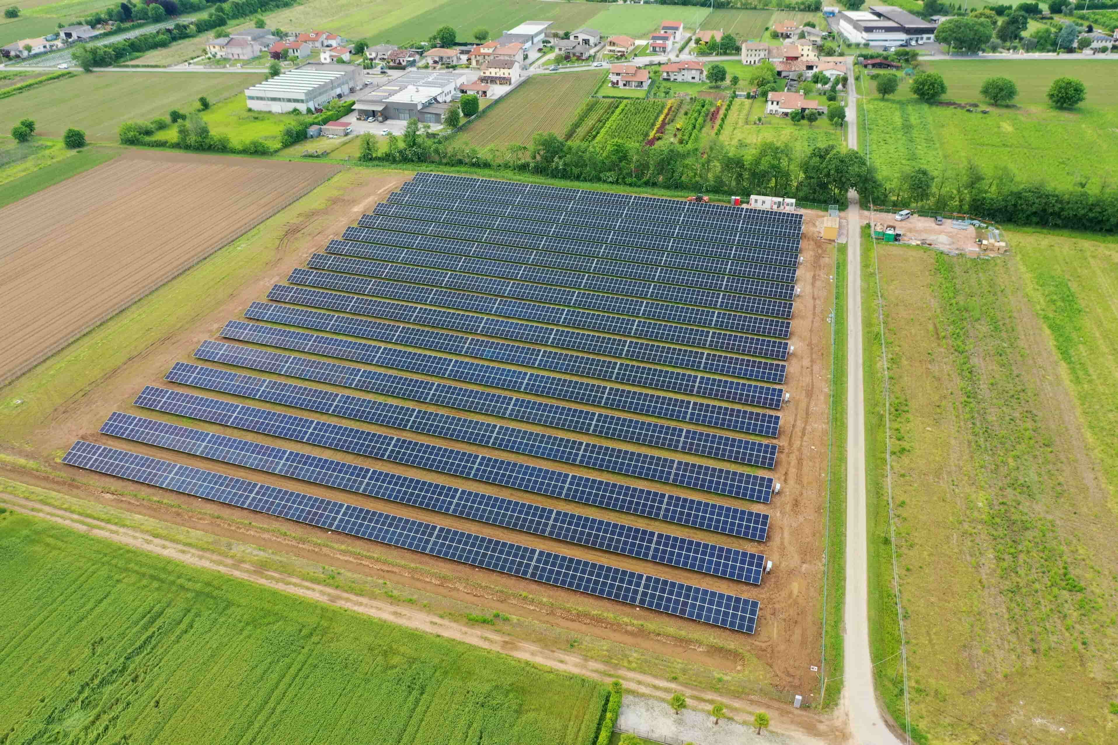 realizace pozemní FVE