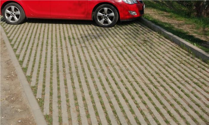 Parkoviště s distanční dlažbou