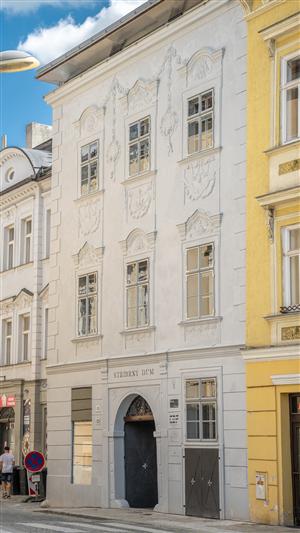 St��brn� d�m po rekonstrukci