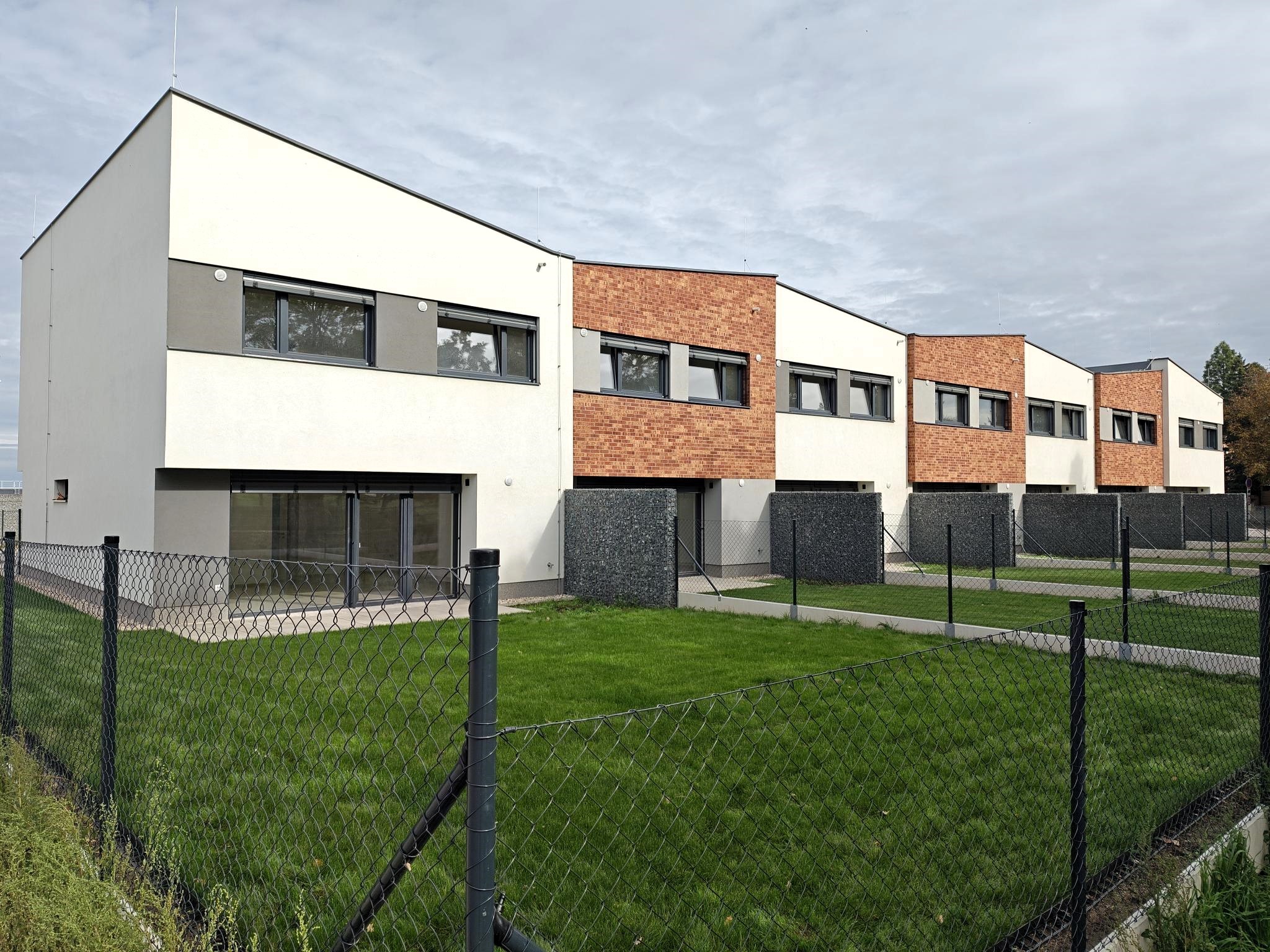 ilustrační domy v Satalicích