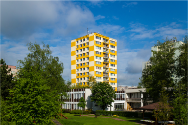 Panelový dům ilustrační