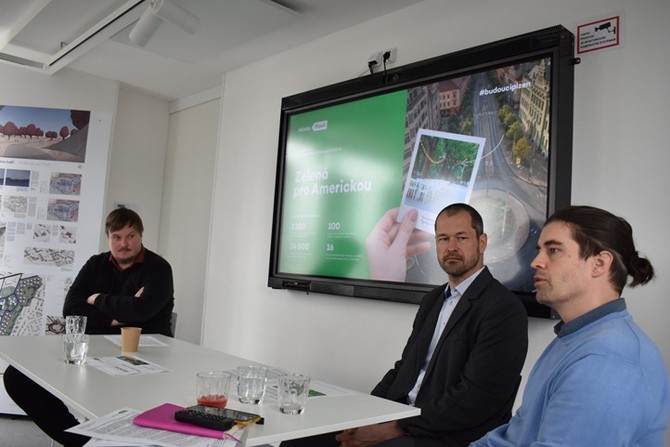 Fotografie z dnen tiskov konference