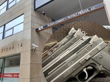 Pra�sk� burza a pistole (kol� Kurzy.cz)
