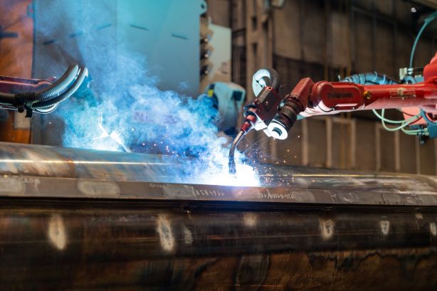 Huisman invests in robotization in the Czech Republic and increases production capacity