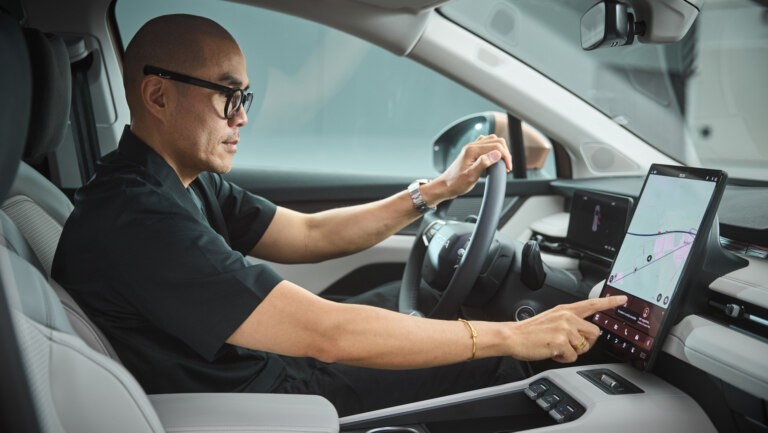 I otevírání dveří je zážitek, říká designér SUV Peaq
