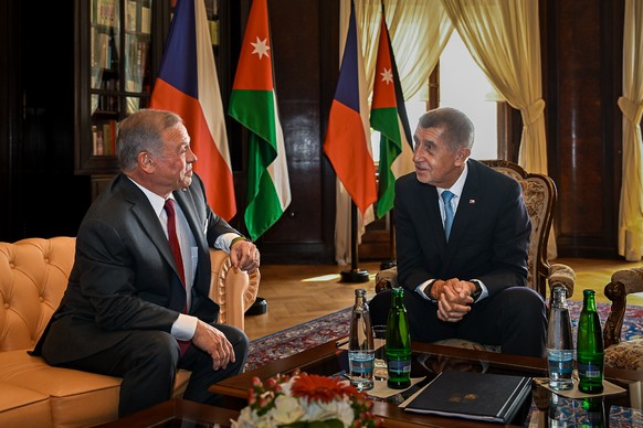 Český premiér Andrej Babiš na jednání s jordánským králem Abdalláhem II. v Kramářově vile, 18. září 2026.