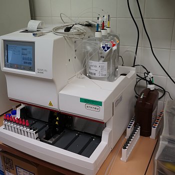 
                                Analyztor pro glykovan hemoglobin. FOTO: Marie Kalov
                                    