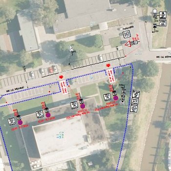 
                                Stavenit doasn obsad i parkovit pilhajc k budov lzn. Od 1. srpna se uzave st ble k okrun kiovatce, po ukonen provozu aquaparku pak i druh st. Zdroj: msto Blansko
                                    