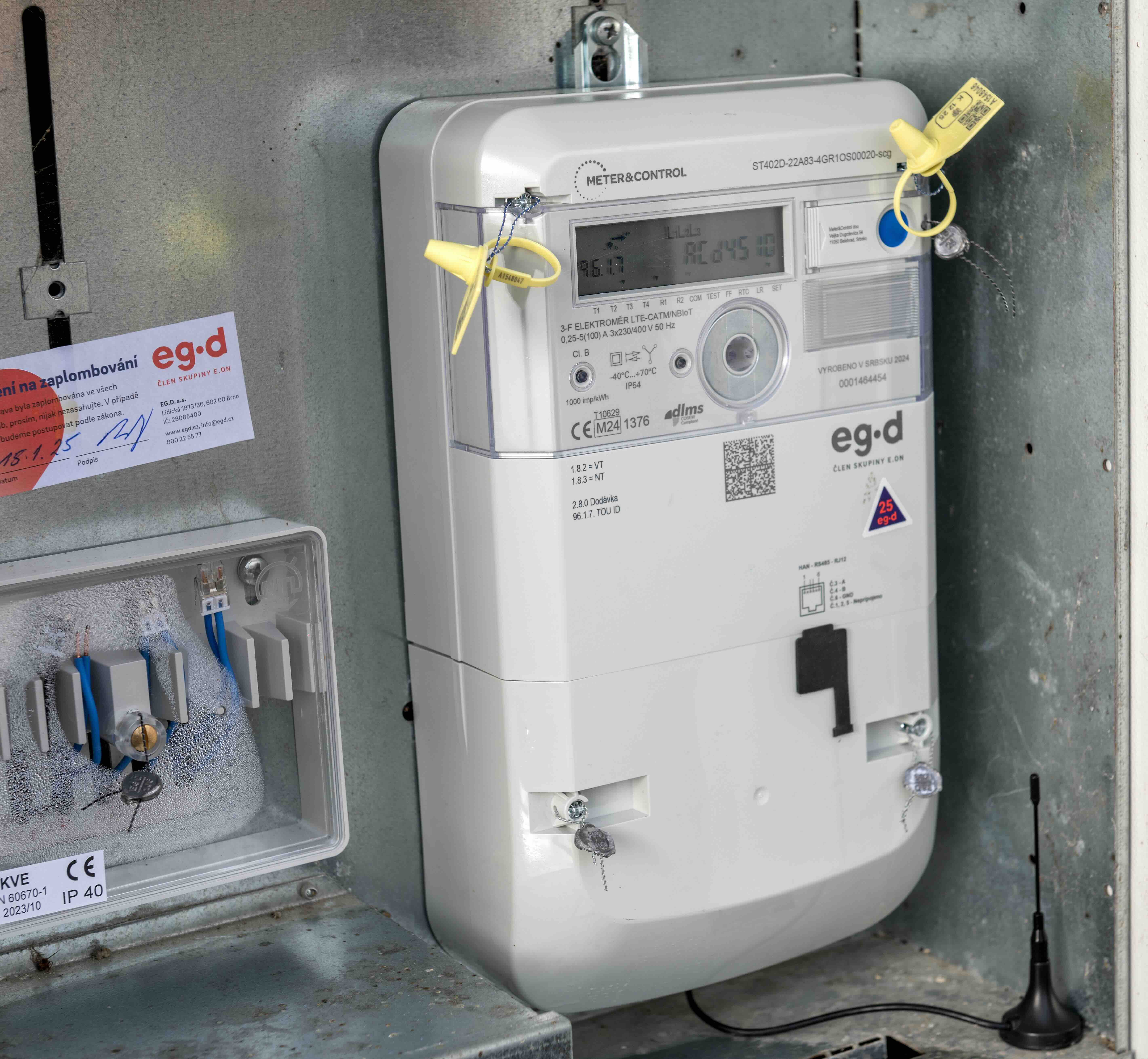 Chytrý elektroměr pro dálkový odečet a sledování spotřeby