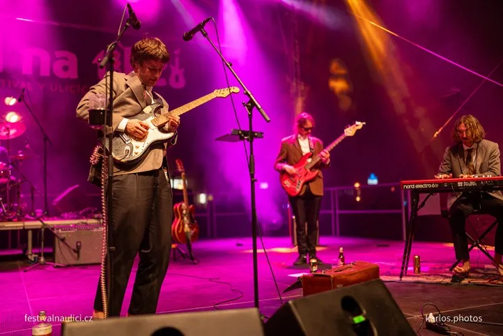 Zdroj fotografií: organizátor festivalu 260811_Na_Ulici_Skotacni_kulomet