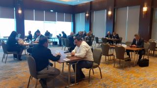 B2B jedn�n� b�hem geologick� konference 