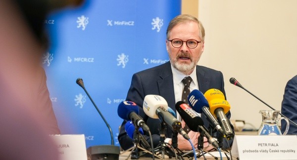 Premir Petr Fiala na tiskov konferenci k pokladnmu plnn sttnho rozpotu za rok 2024, 6. ledna 2025.