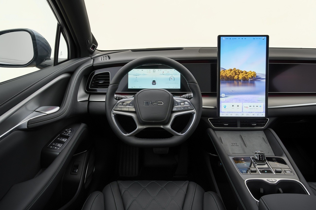 BYD SEALION 7 interi�r