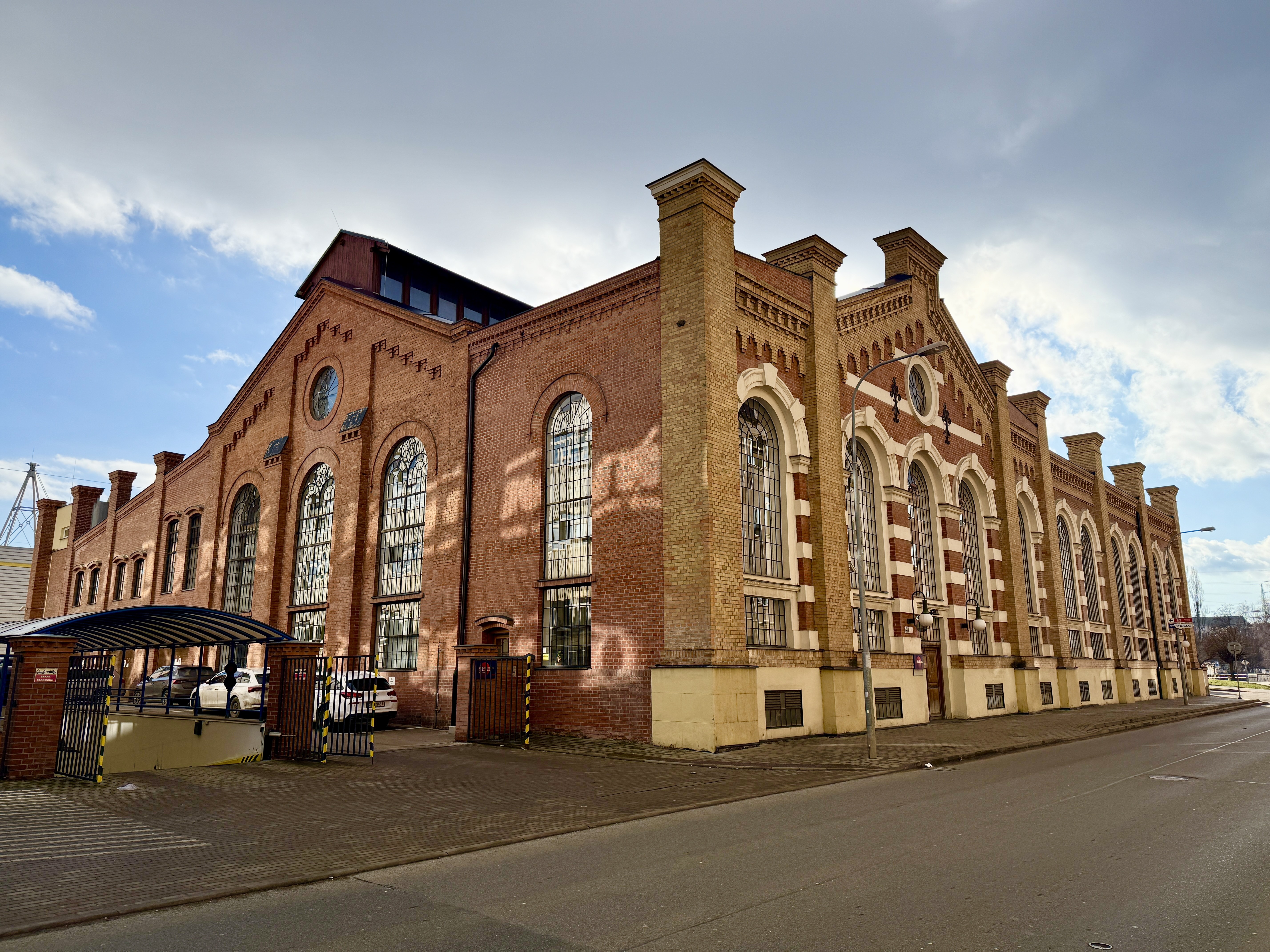 Plynárenská Brno, památkově chráněná budova bývalé městské parní elektrárny