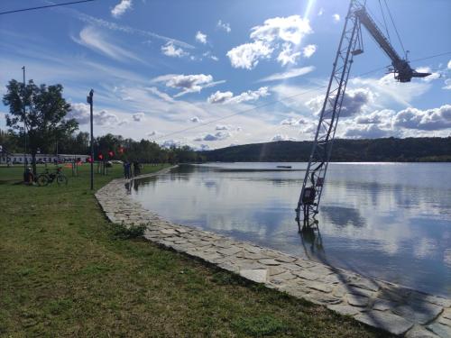 2024-09-15-HLunsk jezero2.jpg