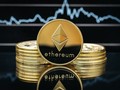 Symbol Etherea na pozadí cenového grafu ilustruje rostoucí aktivitu na síti a očekávání dalšího vývoje ceny ETH.