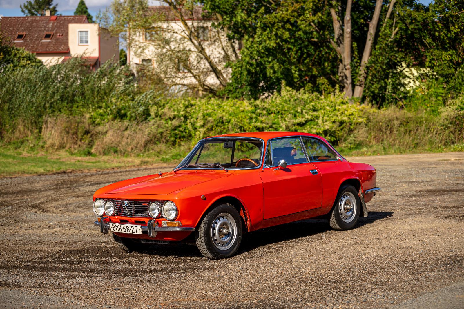 Alfa Romeo 2000 GT Veloce