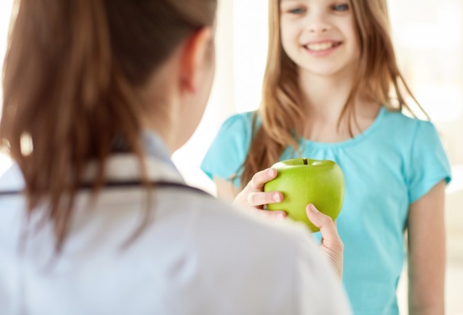 Vitamin C můžete získat z přírodních zdrojů