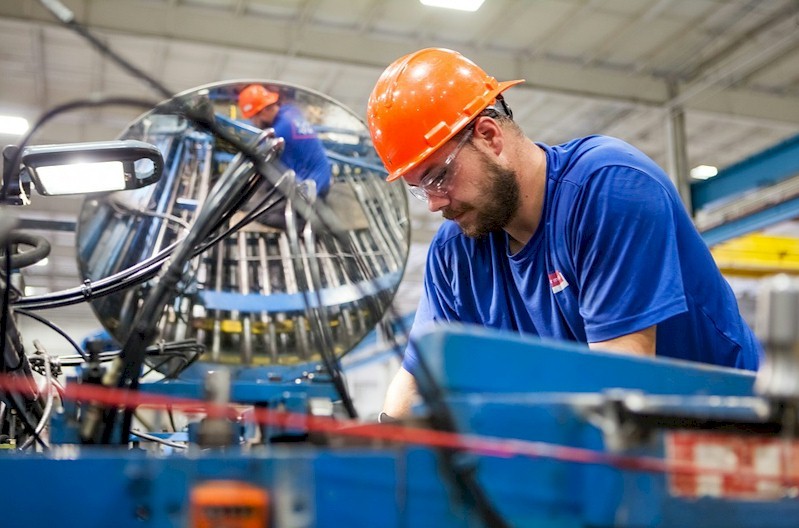 Výrobní data z USA za únor nad očekáváním trhu